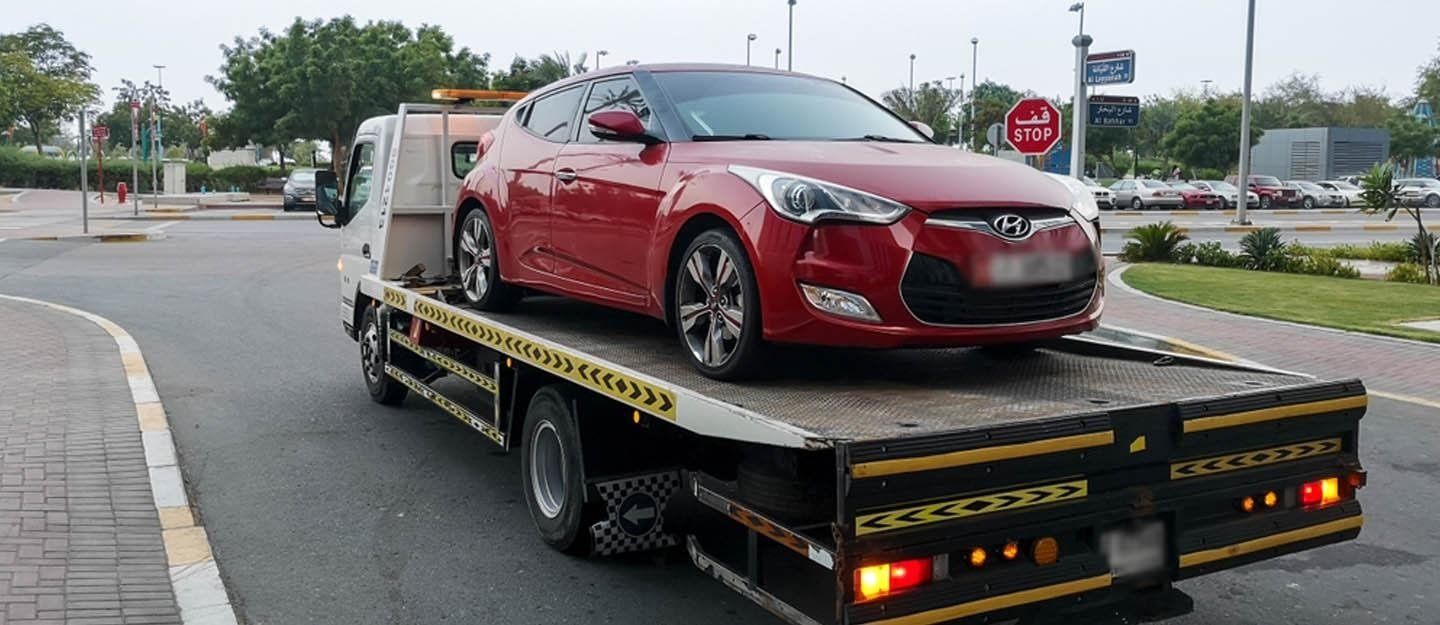 Al Ain Car Towing Truck